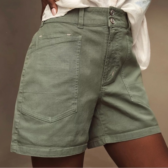 Pilcro Pants - NWT Anthropologie Pilcro The Wanderer Shorts Size 31 Green Mid-Rise Pockets